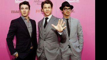 Jonas Brothers: prêmio em Hollywood - Reuters