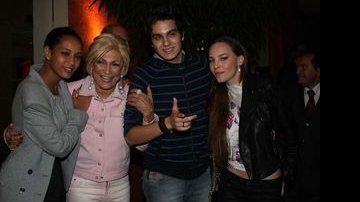 Taís Araújo, Hebe Camargo, Luan Santana e a cantora mexicana Belinda - Orlando Oliveira / AgNews