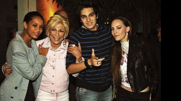 Taís, Hebe, Luan e Belinda juntos - ORLANDO OLIVEIRA