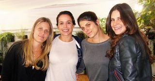 As publicitárias Marianne Masivieira e Karina Granella e a gravidíssima Sabrina Gaspern Vartanian (à dir.) celebram 27 anos da modelo Giuliana Masivieiro no Laces and Hair, em São Paulo. - ALESSANDRA GERZOSCHKOWITZ, ANDRÉ VICENTE, DOMINGOS ANTUNES, FERNANDO GODOY, GUILHERME GONGRA, JUAN GUERRA, LUCIANO TREVISAN, MARCOS RIBAS, PETRÔNIO CINIQUE, RODRIGO CANCELA E THIAGO BERNARDES