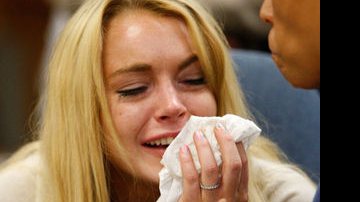 Lindsay Lohan chora no tribunal - David McNews / Getty Images