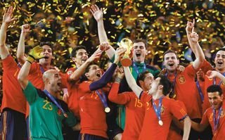 Espanha bate a Holanda e é a nova campeã mundial - QUEEN INTERNATIONAL E REUTERS