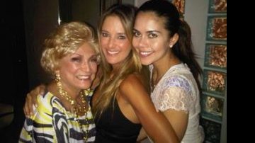Hebe, Ticiane Pinheiro e Daniela Albuquerque em Miami - Reprodução Twitter