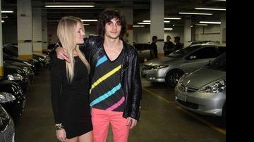 Fiuk com a namorada - Orlando Oliveira/AgNews