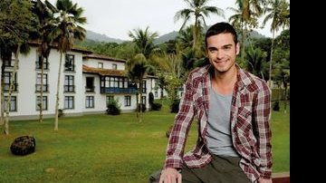 No Club Med, o ator, cujo último trabalho foi na trama Caras & Bocas, em 2009, confessa o desejo de construir uma família. - IVAN FARIA