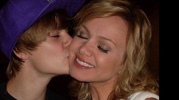 Eliana ganha beijinho rosto de Justin Bieber - Divulgação