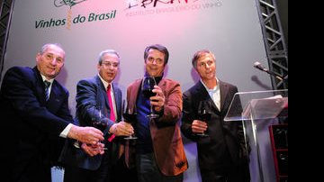 Denis Debiasi, Carlos Paviani, Fernando e Humberto Campana - Eduardo Liotti