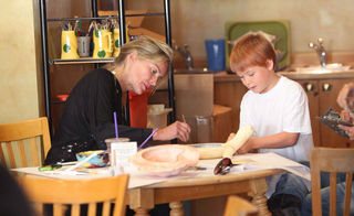 Sharon Stone pinta com o filho Roan - City Files
