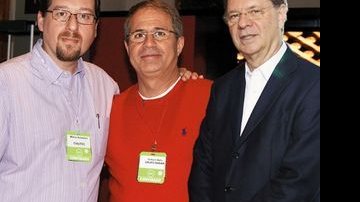 Mario Anseloni, do Itautec, Octavio Neto, do Radar Television, e Cledorvino Belini, da Fiat, no Fórum de Marketing Empresarial do Lide, no Guarujá. - DANIEL SPALATO, ENRIQUE BADULESCO, FERNANDO GODOY, JOSÉ EGBERTO DA SILVA, LUCIANA PREZIA, MARCOS FERNANDES, PATRÍCIA CECATTI E ROBERTA YOSHIDA