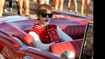 Justin Bieber chega de carr conversível no MTV Video Music Awards 2010 - Getty Images