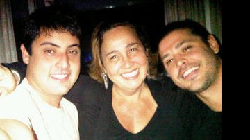 Bruno de Luca, Claudia Jimenez e Dado Dolabella - Reprodução Twitter