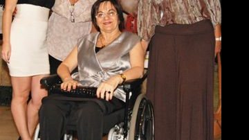Naura com Ana Luisa Lima, Jandira Feghali e Maria da Penha, em cadeira de rodas. - RENATO WROBEL