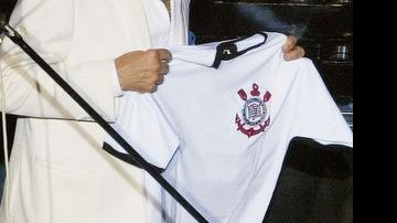 Aclamado pela torcida corintiana, Roberto Carlos teve recepção digna de rei. - FABIO RUBINATO
