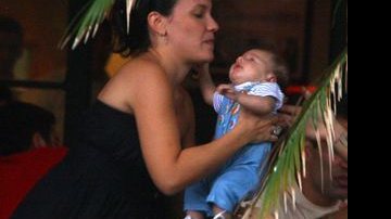 Juliana Knust com o filho Matheus - Daniel Delmiro / AgNews