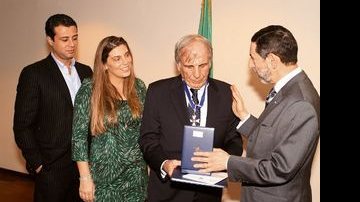 João de Matos recebe honraria brasileira em NY - LUIS RIBEIRO