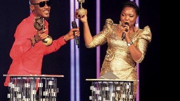 Cantores nigerianos Tuface Idibia e Sasha - REUTERS