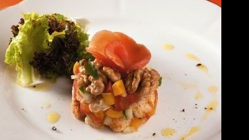 Cozinha light: panzanella com salmão defumado - ANDRÉ CTENAS