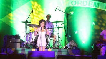 Amy Winehouse agita Florianópolis - AgNews