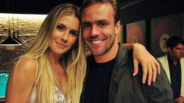 Deborah Secco e Roger Flores atuam juntos em 'Insensato Coração' - TV Globo/Estevam Avellar