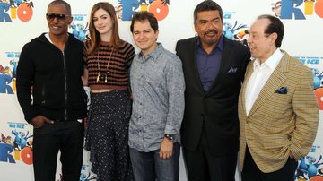 Jamie Foxx, Anne Hathaway, Carlos Saldanha, George Lopez e Sérgio Mendes no lançamento da animação Rio - CityFiles