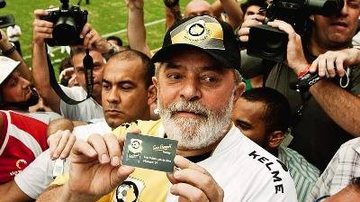 Futebol divide coração de Lula - ADRIANO VIZONI/ FOLHAPRESS