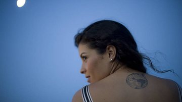 Ana Terra exibe tatuagem que homenageia a irmã - Marcel Blanco