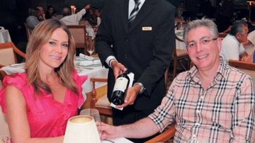 No Uruguai, Gigi Monteiro e seu Carlos Lima Jr. Apreciam vinhos, no Conrad Punta Del Este Resort & Casino ... - FERNANDO GUTIÉRREZ, JUAN GUERRA, JULIANA CENSI, LORENZO FABRI, MANUELA SÁNCHEZ, PATRÍCIA TARTARI, RICARDO BRITO, SILVIA PERLOV