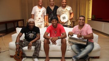 Ronaldinho Gaúcho e seu bloco carnavalesco 'Samba, Amor e Paixão' - Divulgação