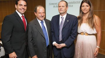 O advogado Rony Vainzof, Charles E. Tawil, Ilan Sztulman, cônsul-geral de Israel em São Paulo, e Monique Bibas em palestra, São Paulo. - ADRIANA JENNER, CADÚ NICKE, CLÉBER DE PAULA, DUDU PACHECO, JUAN GUERRA, FERNANDO TORRES, FLAVIA FUSCO, MEIRE VITALI, PAULO BAU, RICARDO RIBES E RODRIGO TREVISAN