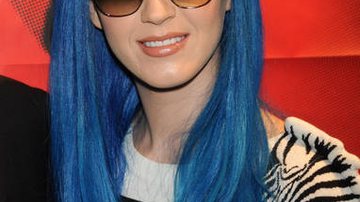 Katy Perry aparece de peruca azul na Semana de Moda de Paris - City Files