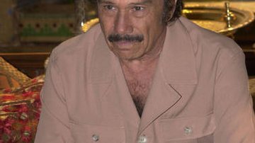 Stênio Garcia como Tio Ali - TV Globo/Zé Paulo Cardeal