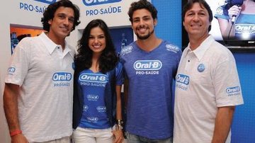 No Espaço Oral B Pro Saúde, atores entre seus dentistas, Luis Tepedino e Ronaldo Boccaletti. - JOÃO MÁRIO NUNES; ORESTES LOCATEL