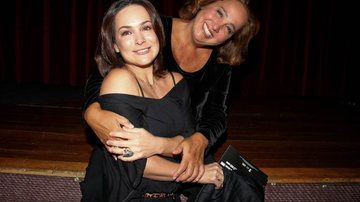Claudia Jimenez recebe o carinho de Gabriela Duarte - Manuela Scarpa/Photo Rio News