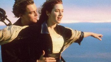 Leonardo DiCaprio e Kate Winslet em cena do filme Titanic - Reprodução