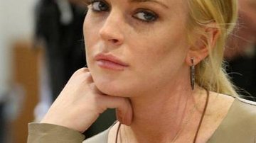 Em 2008, a atriz Lindsay Lohan levou uma chuva de farinha de militantes do Peta por aparecer com um casaco de pele - Getty Images