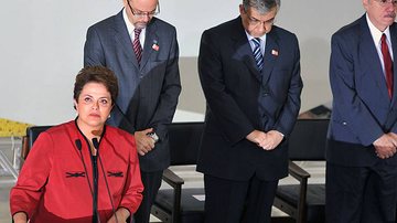 Dilma Rousseff: "Não vou fazer discurso porque temos que lamentar o que aconteceu em Realengo" - Antonio Cruz/ABr
