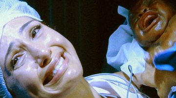 Carol (Camila Pitanga) dá à luz Antônio em 'Insensato Coração' - Reprodução