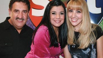 Ratinho entrevista as cantoras e apresentadoras Mara Maravilha e Mariane em sua atração no SBT, na Grande São Paulo. - CAMILA SROUGI, CÉSAR ARAÚJO, DELVANI SOARES, DUDU PACHECO, ELAINE CALÇADA, GISELE ROSA, MARÇAL NETO / PROPMARK, PEDRO PRATA, SARA LIMA E WAYNE CAMARGO.