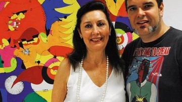 Carmen Pousada prestigia exposição do artista plástico Alê Prado, em SP. - DUDU PACHECO, FERNANDO GODOY, RODOLFO NETO, RODRIGO ZORZANELLI, VIRIDIANA BRANDÃO E WALDEMIR FILETTI