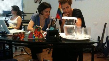 Marina Lima e Vanessa da Mata: parceria em novo CD - Divulgação