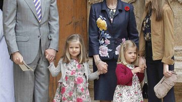 Príncipe Felipe, Infantas Leonor e Sofia, Rainha Sofia e Princesa Letizia - Reuters