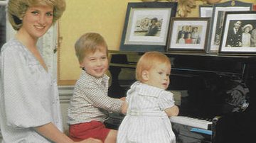 Princesa Diana, William e Harry - Arquivo Caras