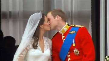 Beijo entre William e Kate - Reprodução