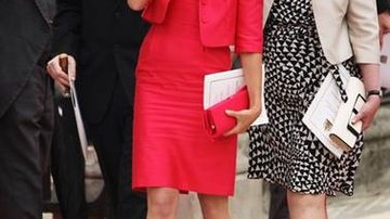Joss Stone em vestido justo vermelho - Getty Images