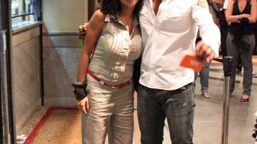 Tony Garrido e a esposa Regina - Fausto Candelaria / AgNews