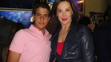 Claudia Raia com o filho Enzo - Graça Paes / Photo Rio News