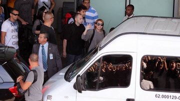 Miley Cyrus chega ao Brasil - Gabriel Reis e Delson Silva / Ag. News