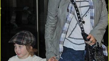 Christina Aguilera e o filho Max - Reprodução/Just Jared