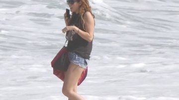 Miley Cyrus vai à praia no Rio de Janeiro - Gabriel Reis e Dilson Silva/AgNews