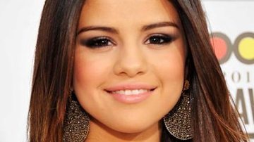 Selena Gomez destacou os olhos e deixou a boca nude - Getty Images